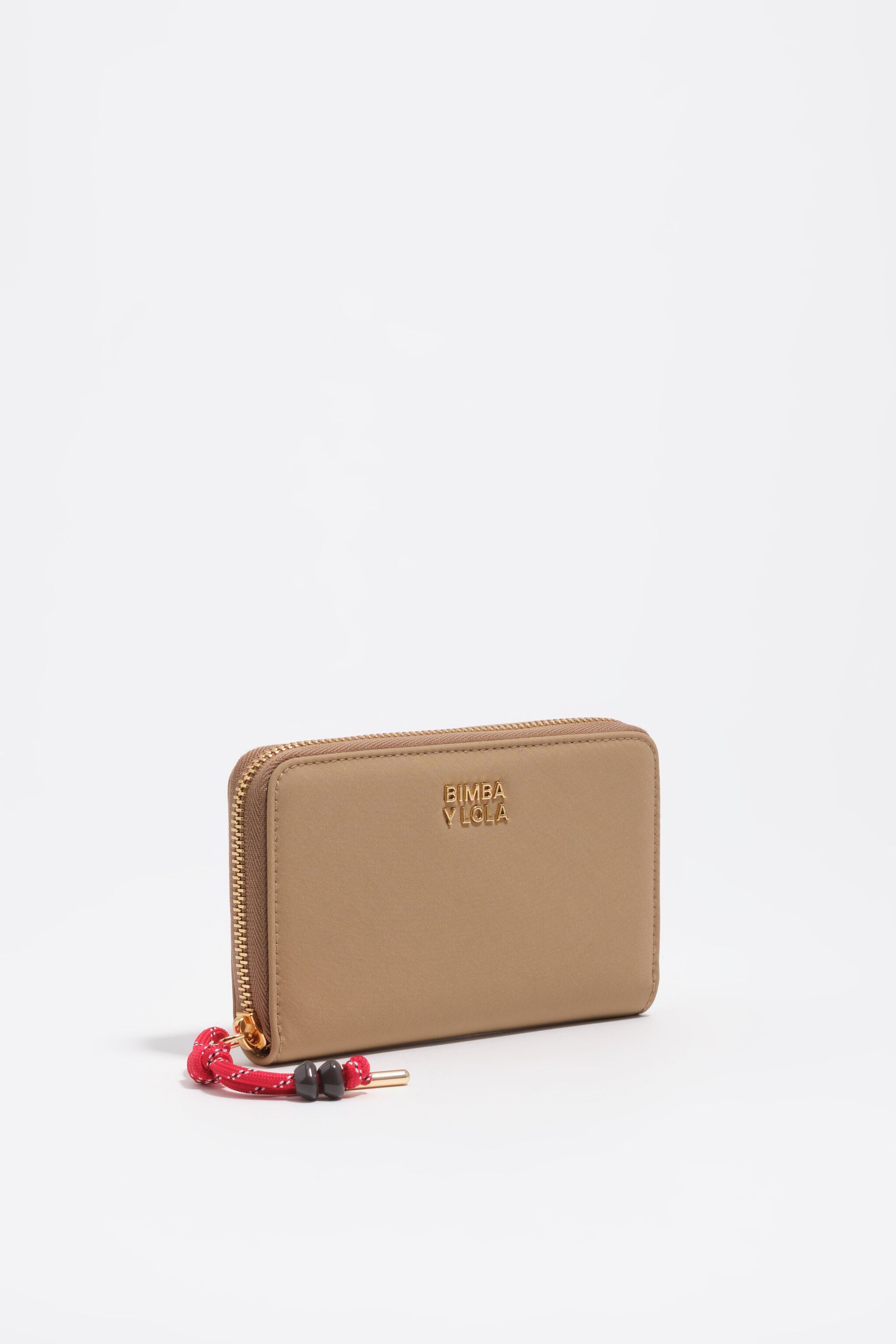 Medium camel wallet