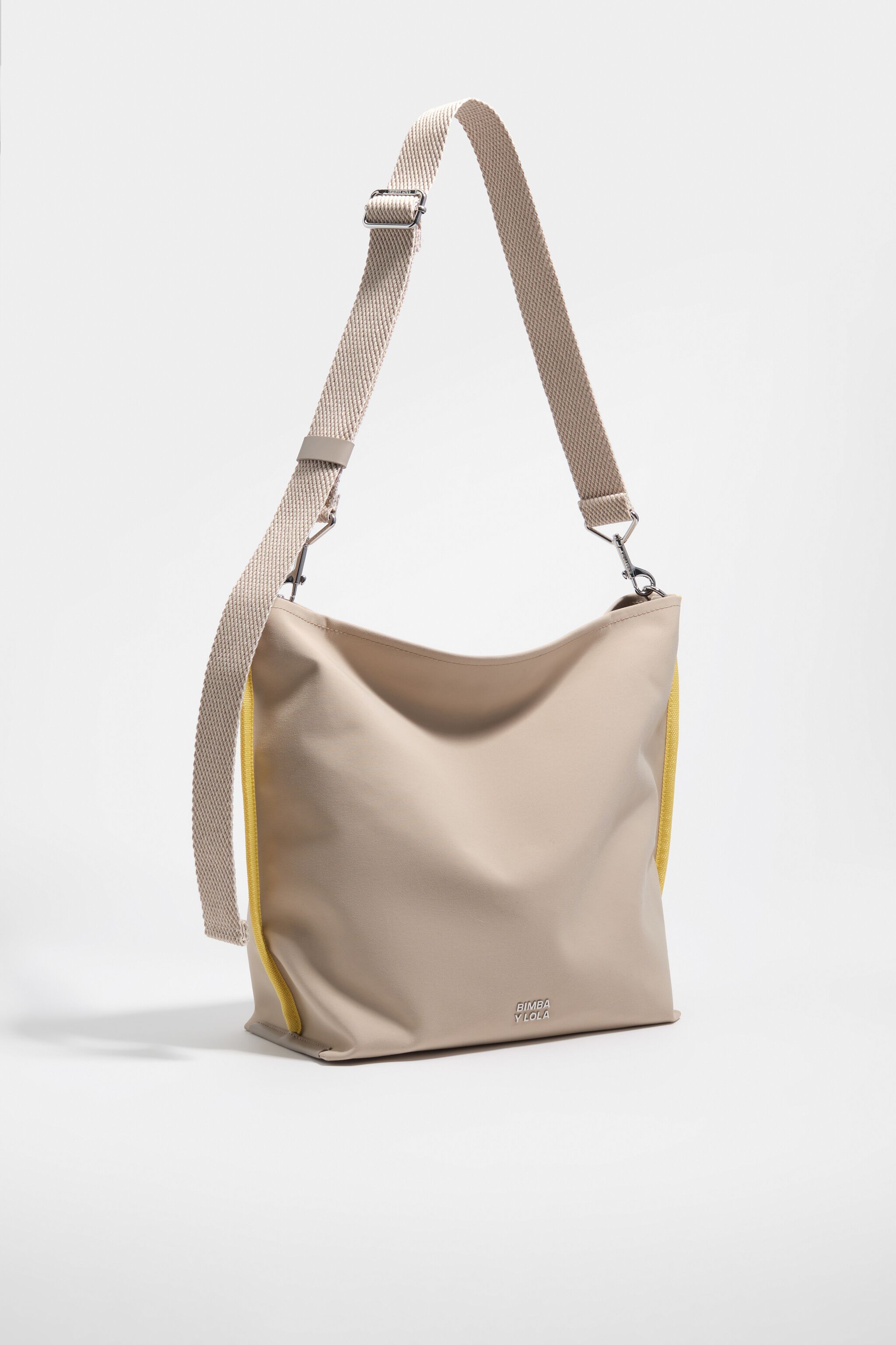 Medium sand gabardine Carlino bag