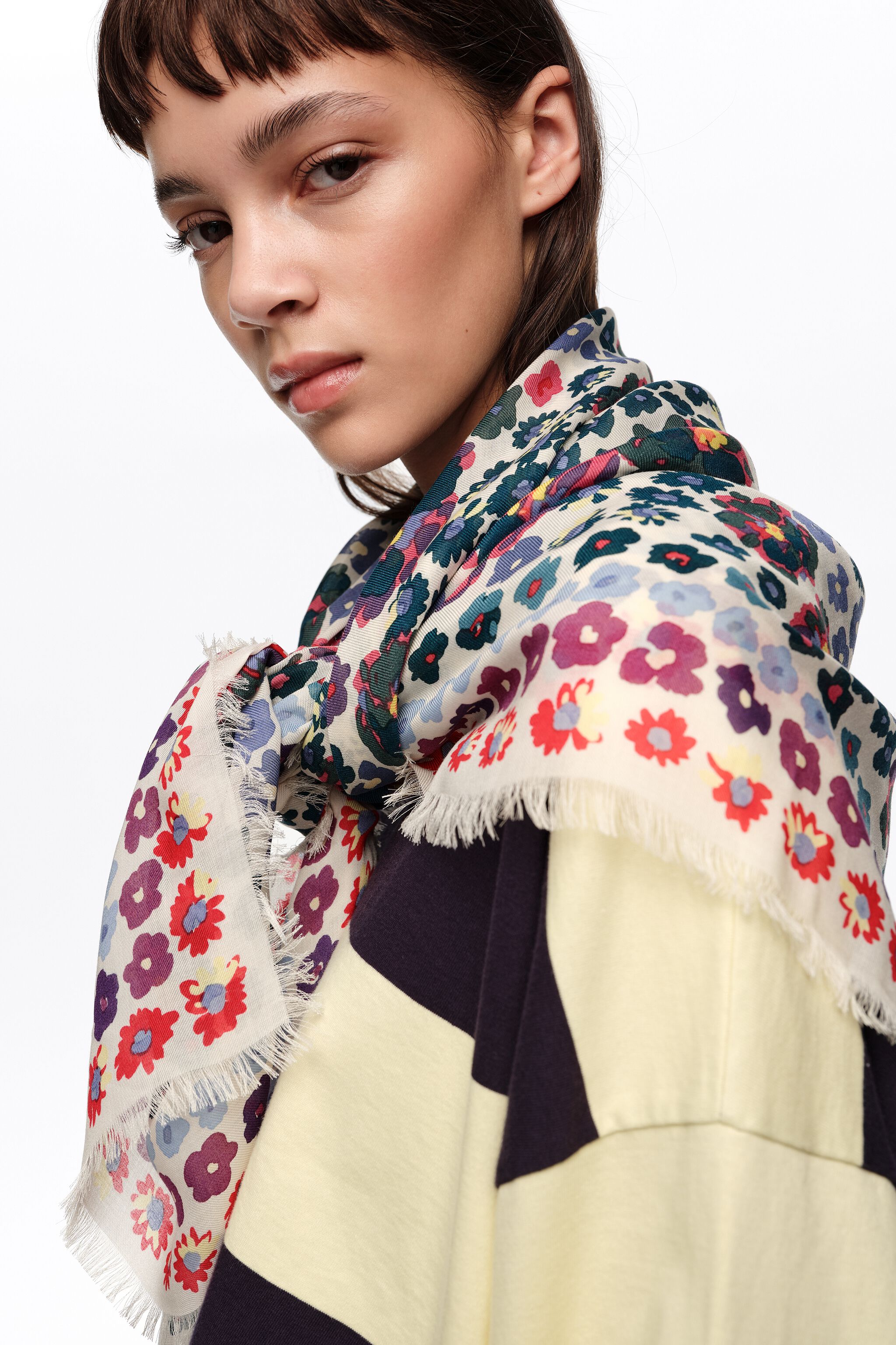 Off-white aquarelle floral shawl