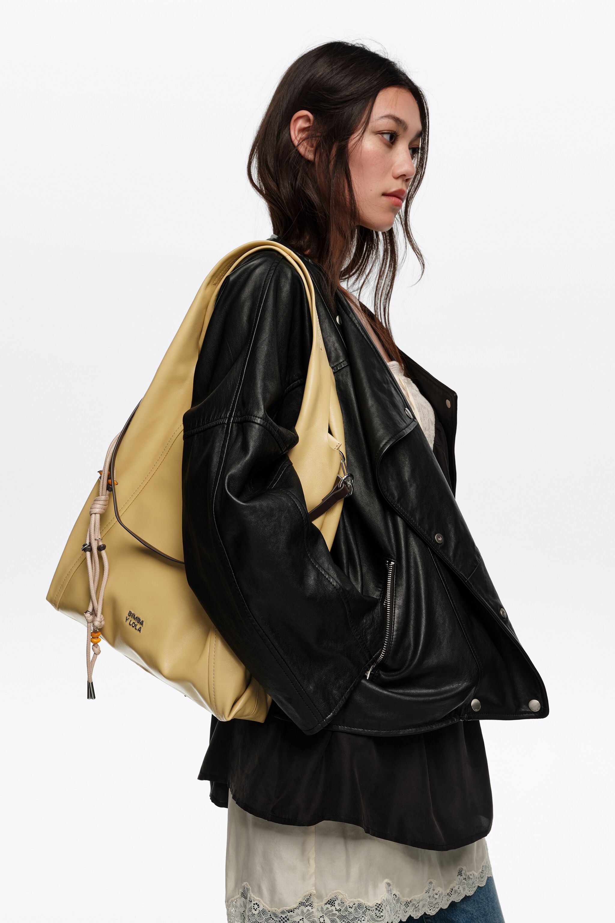 Large oatmeal leather Paper shoulder bag