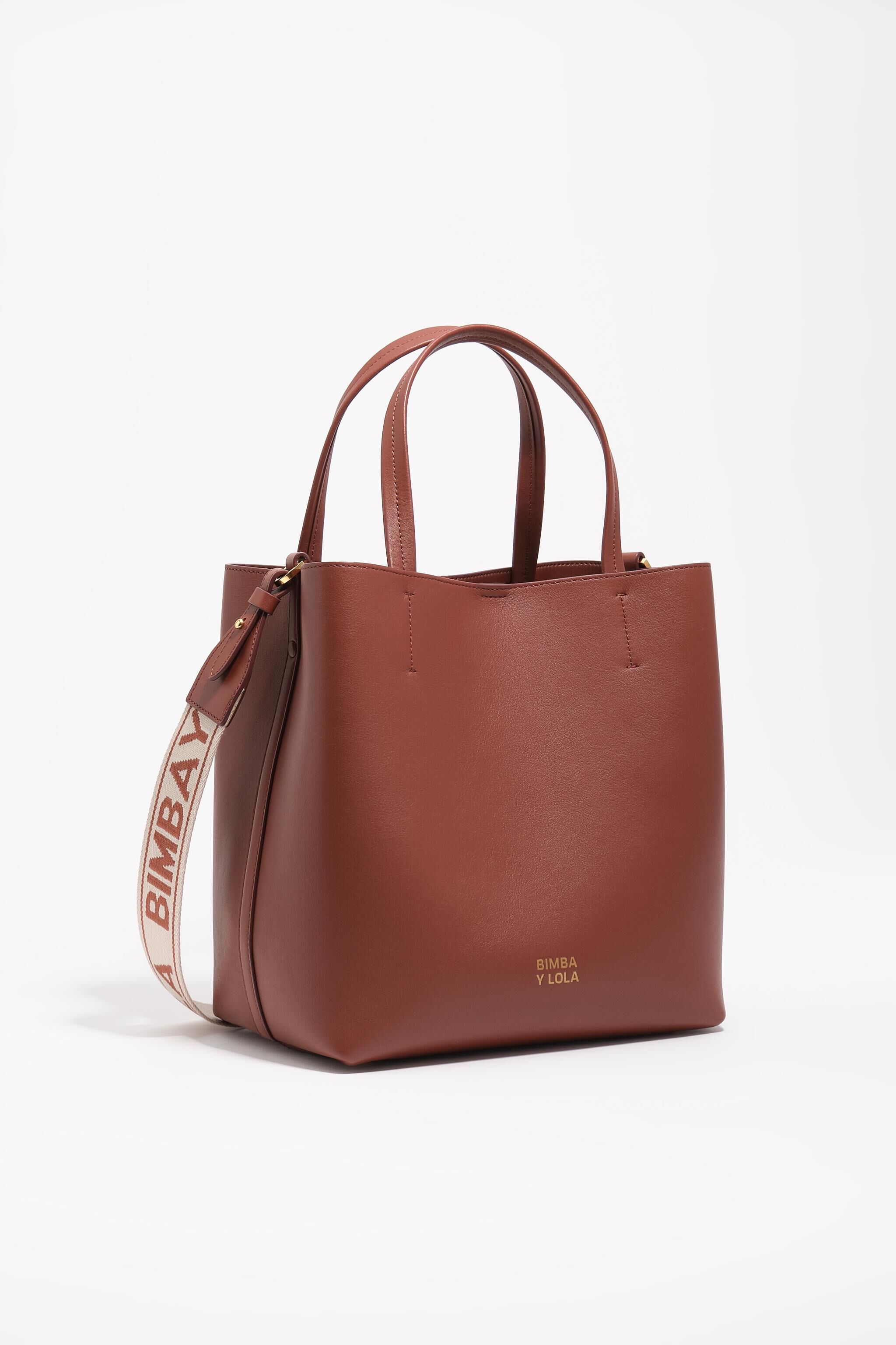 Large walnut leather Chihuahua bag