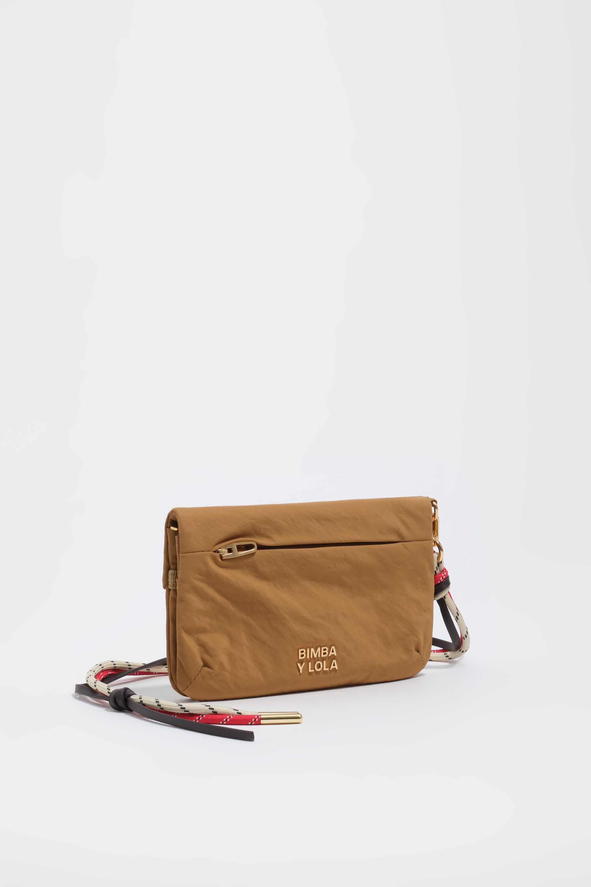 Large caramel nylon purse
