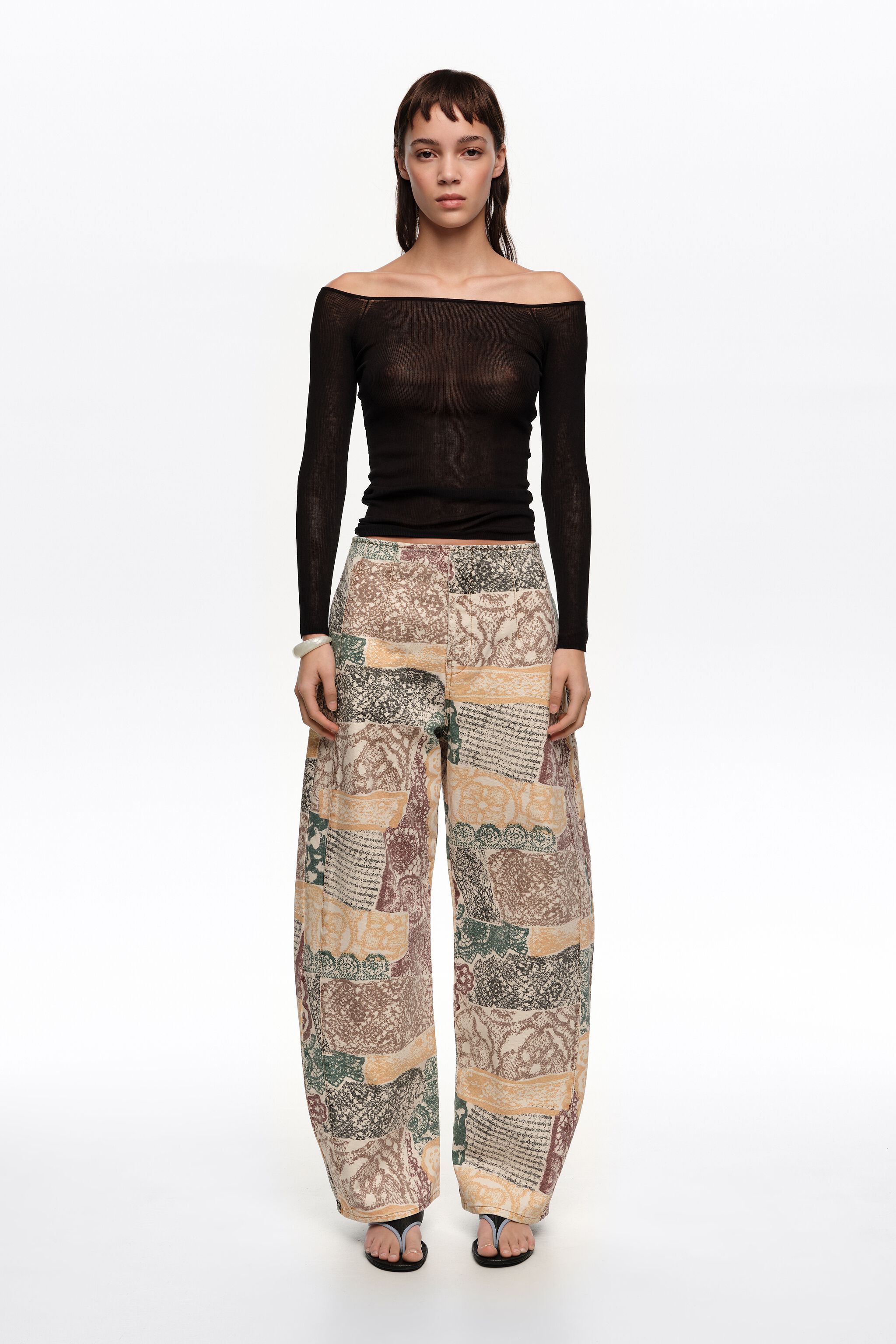 BARREL - Ivory Lace jeans with buckle