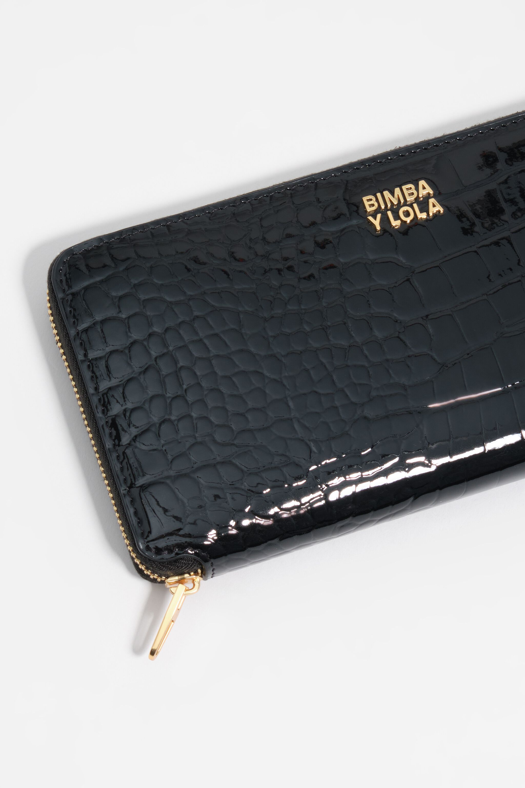 Embossed crocodile black leather soft wallet